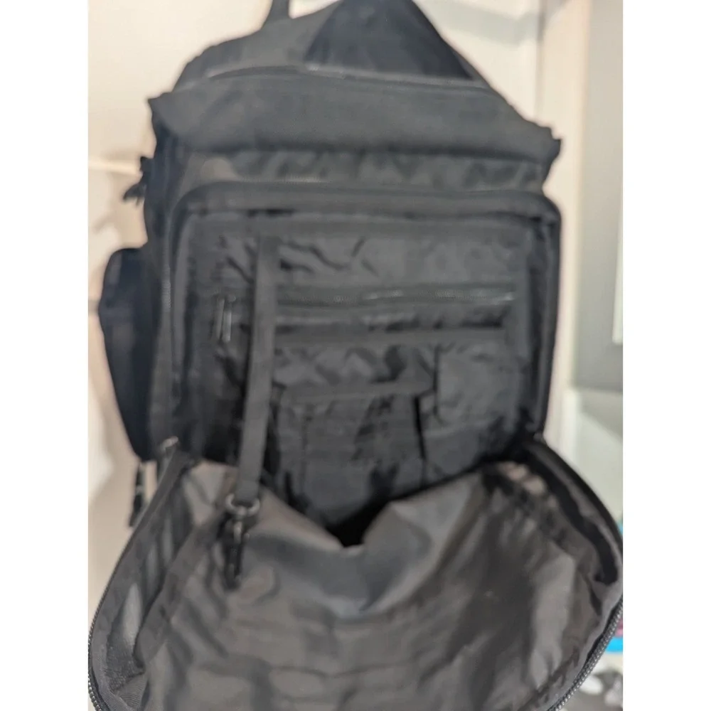 L. L. Bean Backpack Big Black Nylon Comfort Carry Laptop Back Pack 30L School